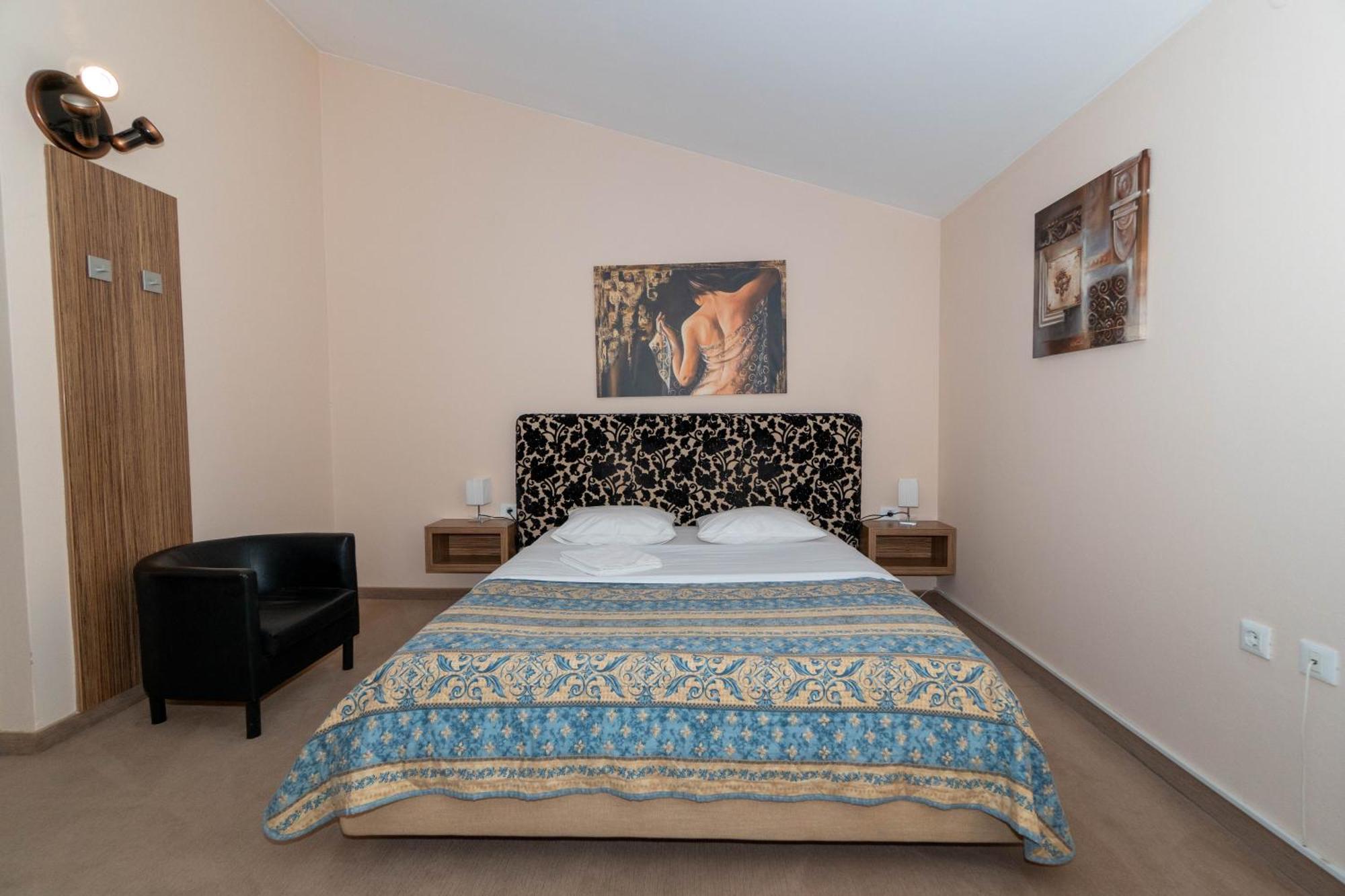 Hotel Paquito Нова Гориця Екстер'єр фото